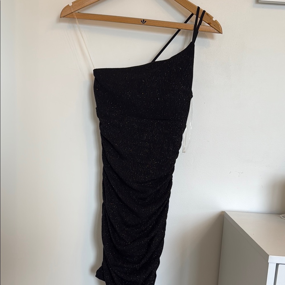 One-Shoulder Mini Bodycon Dress - Picture 4 of 9
